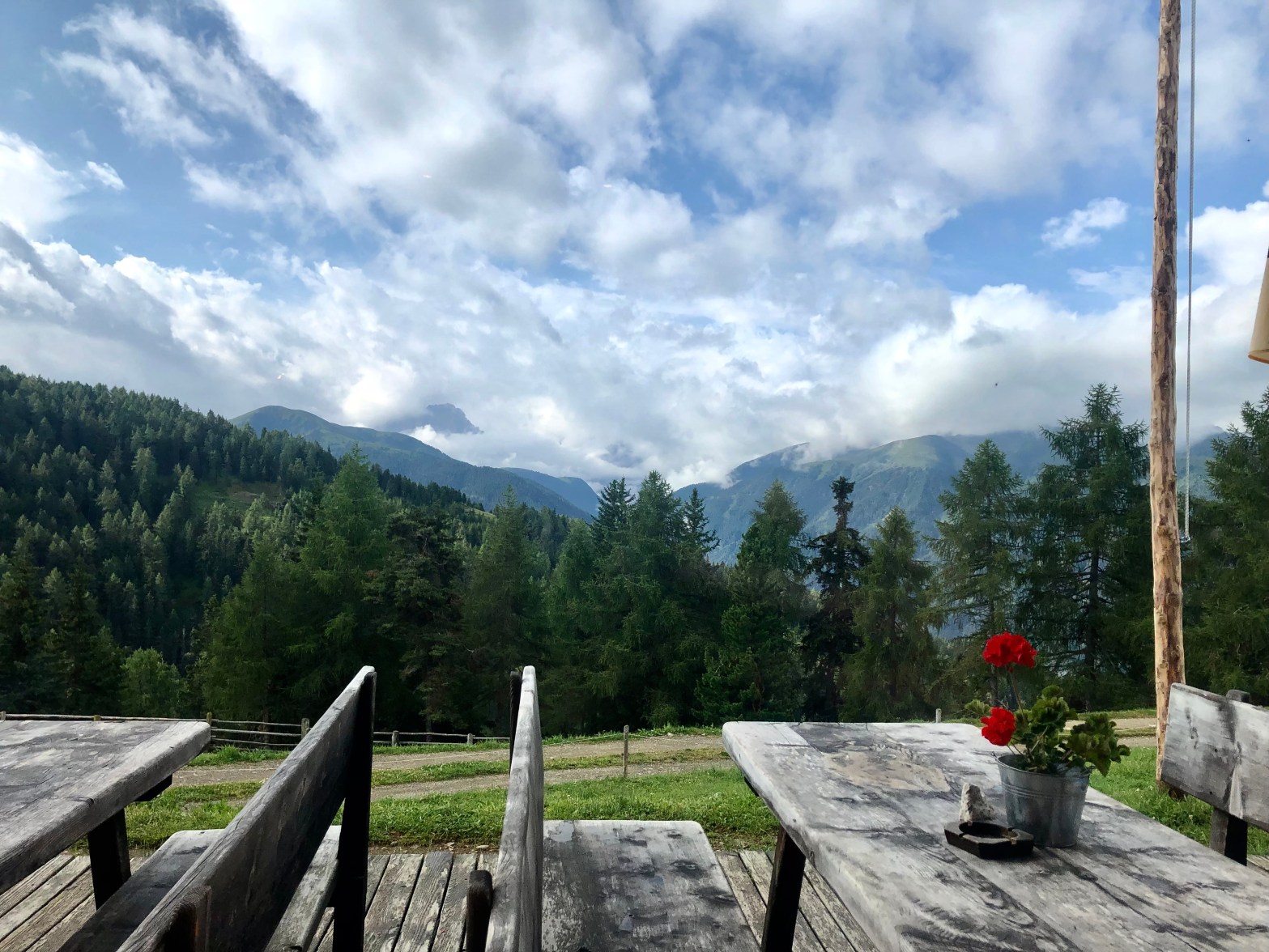 Terrasse Kreuzwiesenalm