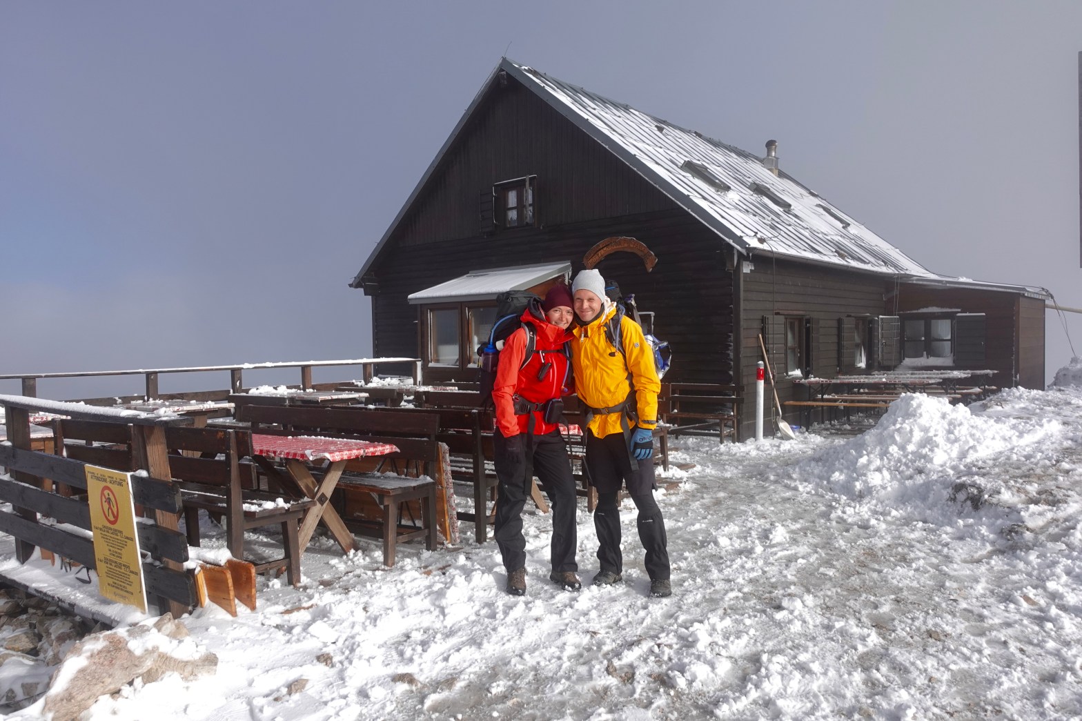 Capanna Fassa im Schnee