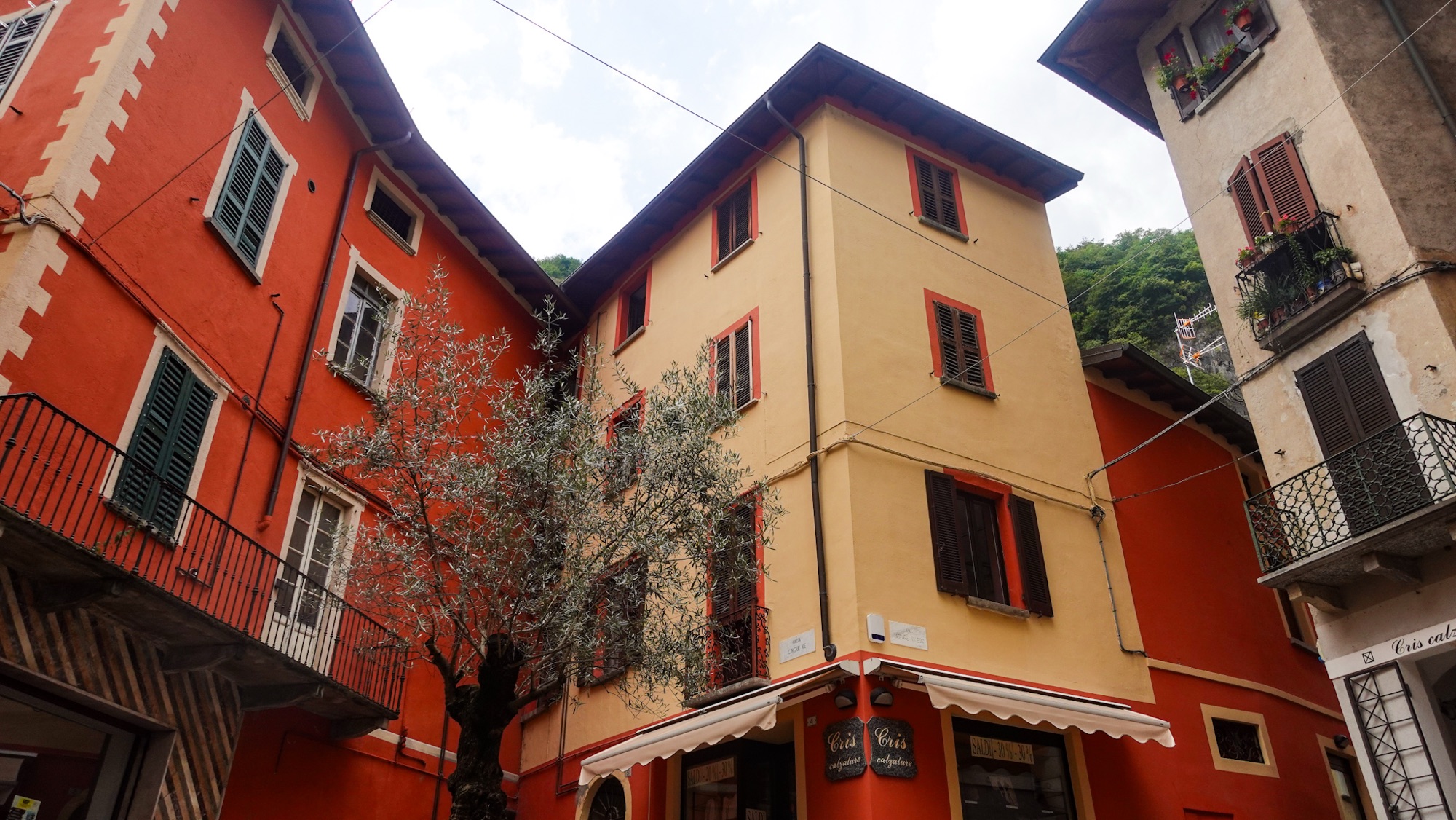 Mediterrane Fassaden in Porlezza