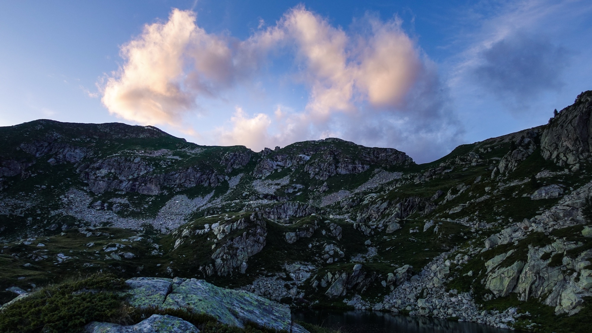 Abendhimmel in den Bergen