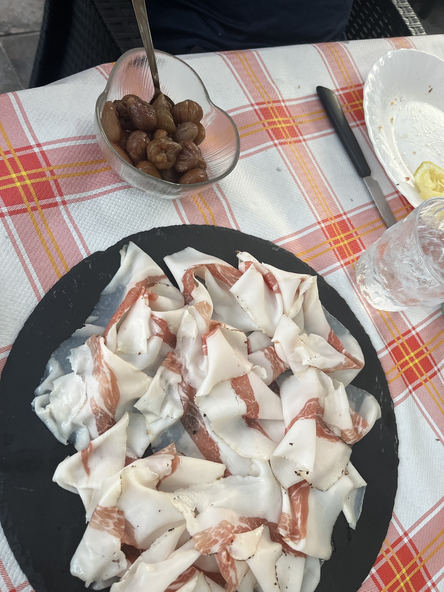 Esskastanien und Speck