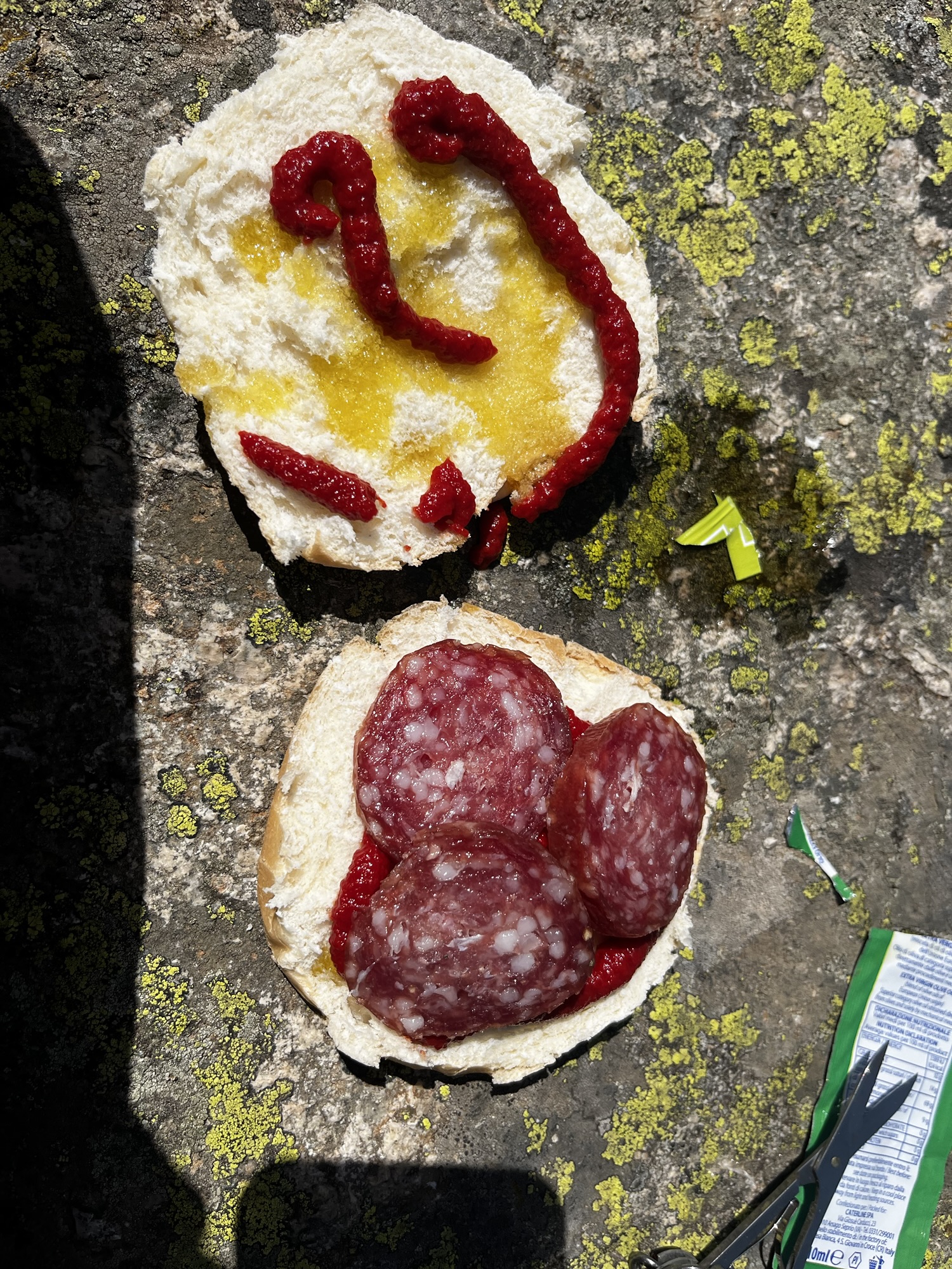Weißbrot Salami