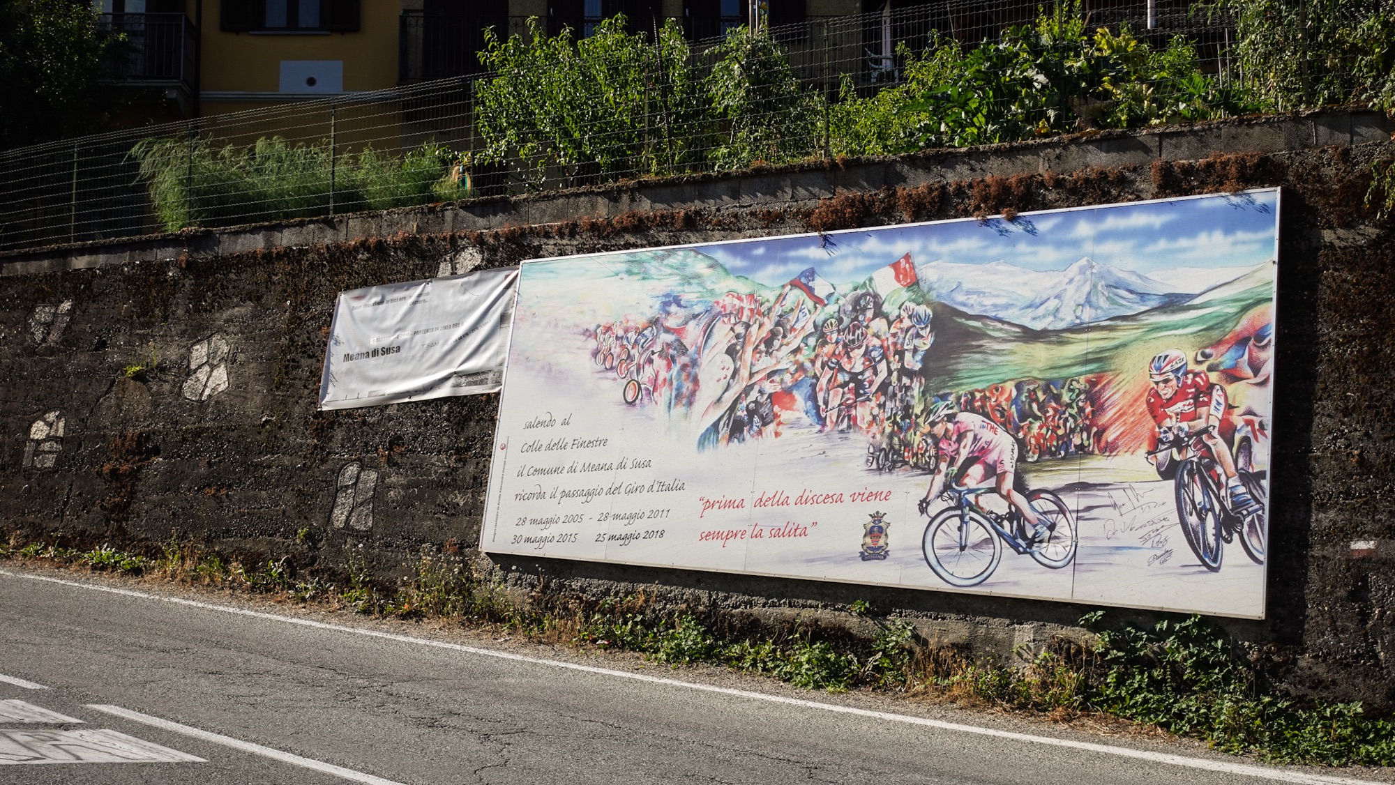 Auffahrt zum Colle delle Finestre