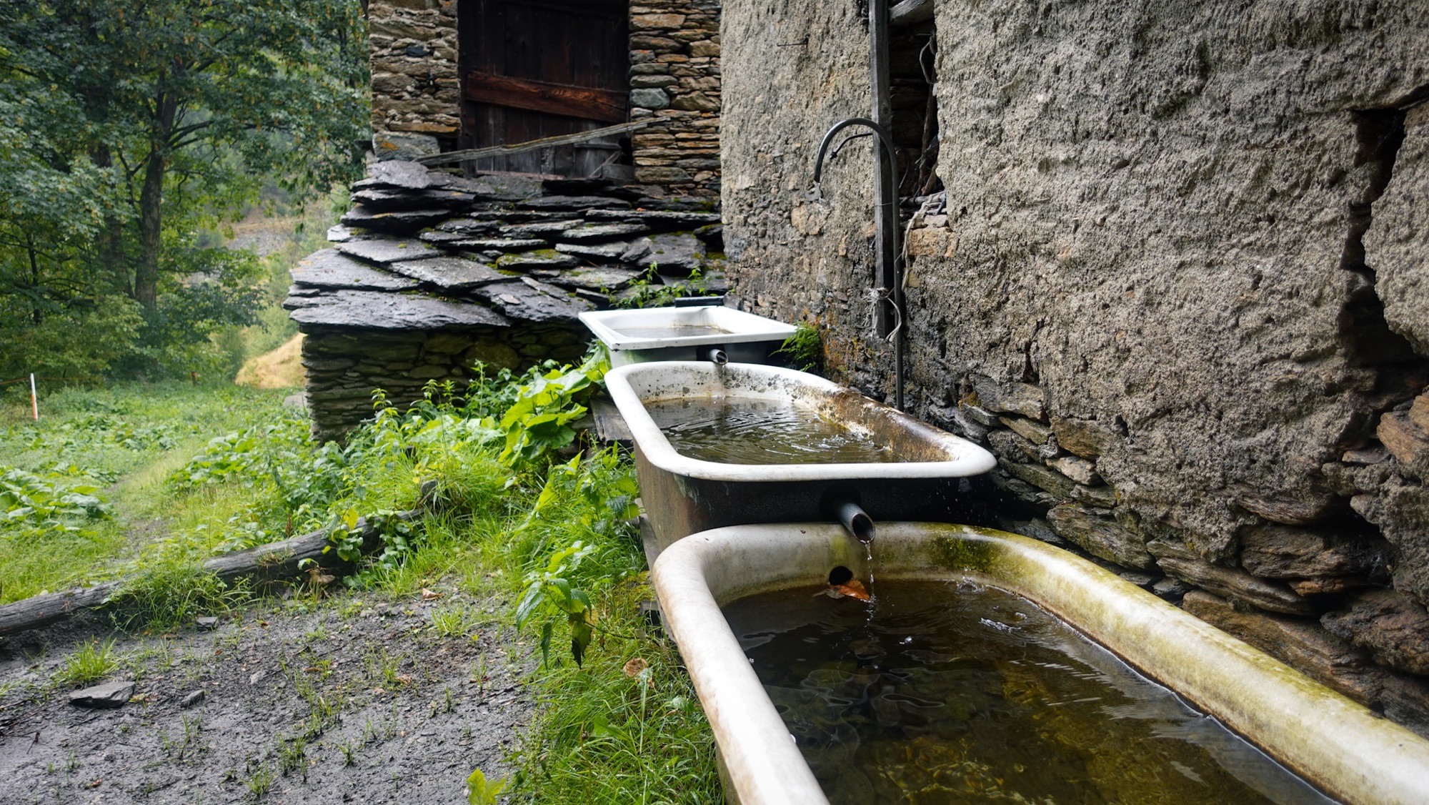 Nach dem Unwetter sind die Wannen gut gefüllt.