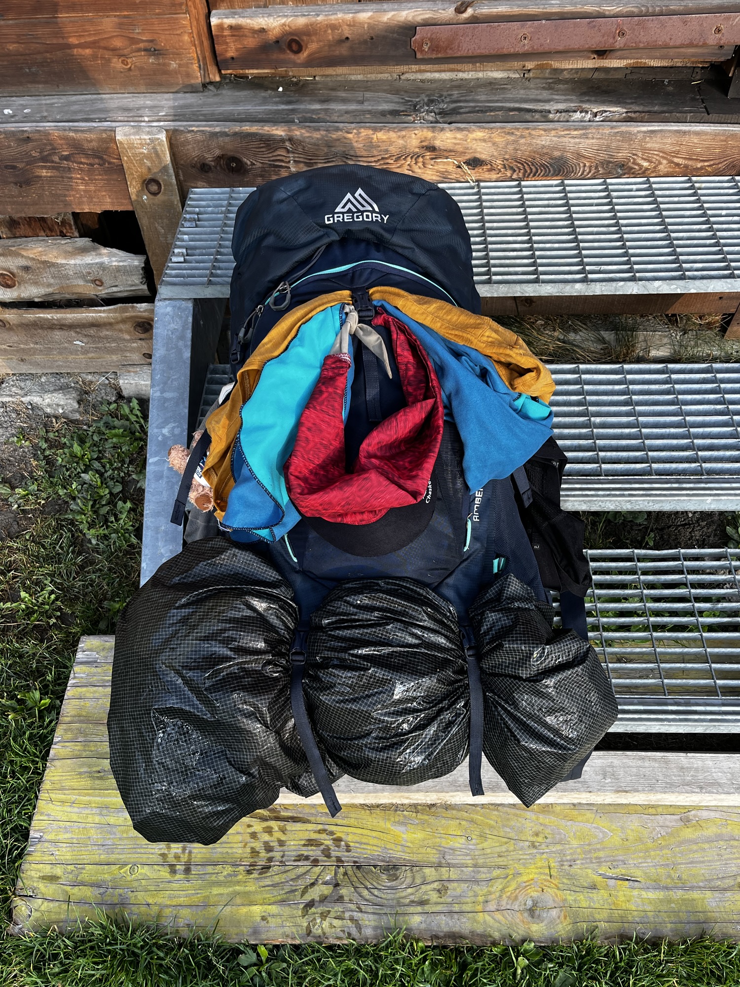 Mein Rucksack als Wäscheleine